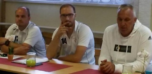 Trainingsauftakt der 1.Männermannschaft des HVW Trainingsauftakt der 1.Männermannschaft des HVW